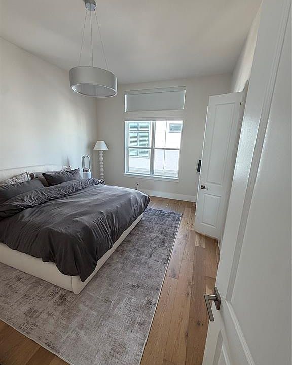 1st image of 7606 Element Ave