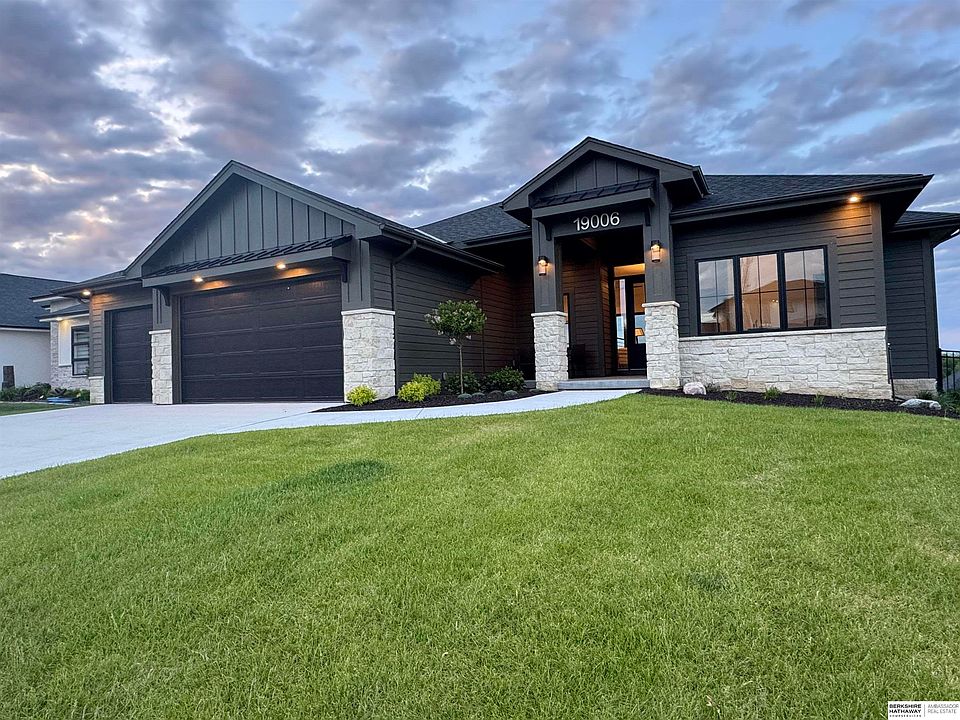 1st image of 19006 Acorn Dr