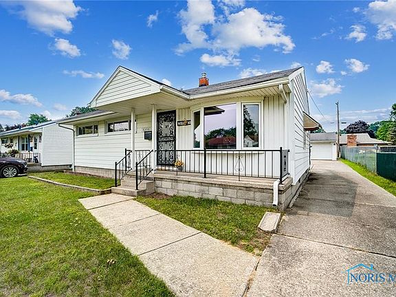 2nd image of 5205 Sheila Dr