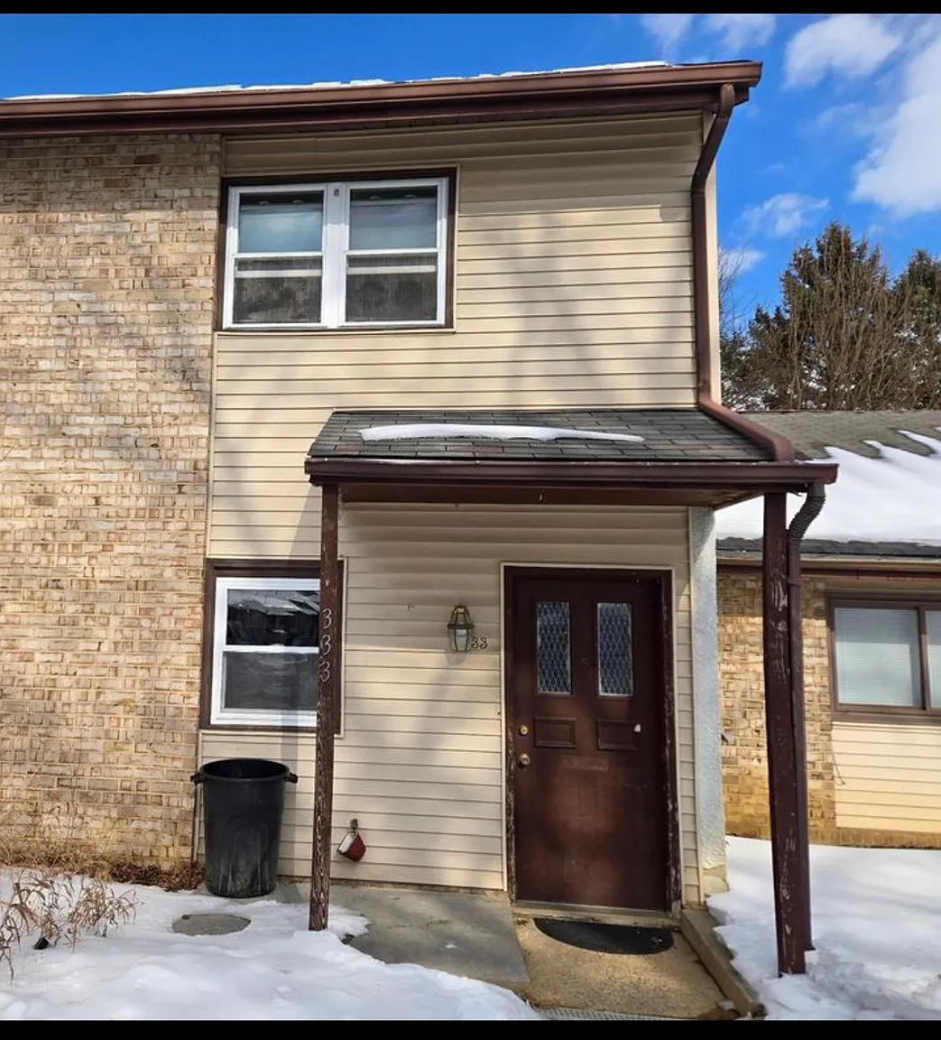 333 Greenland Dr photo 1