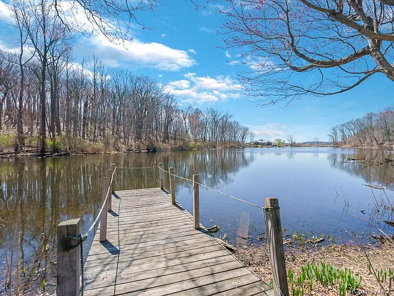 19 Mallard Dr — Photo 35