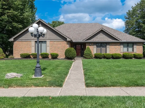 654 Highpoint Dr, Springboro, OH 45066