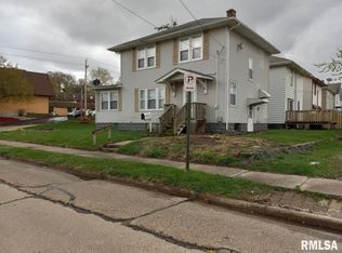 1130 20th Ave, Rock Island, IL 61201