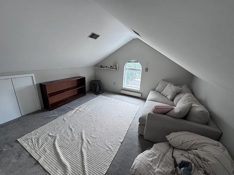 39 Davenport St #2 — Photo 10