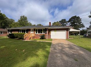 1917 Nansemond Pkwy, Suffolk, VA 23434