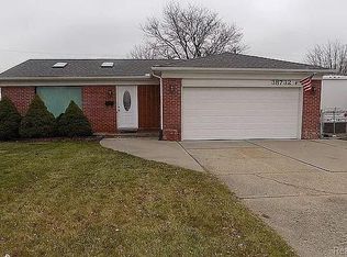 38732 Monterey Dr, Sterling Heights, MI 48312