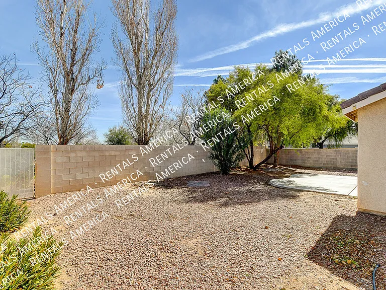 7624 Whispering River St — Photo 35