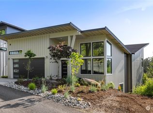 3418 Sussex Dr, Bellingham, WA