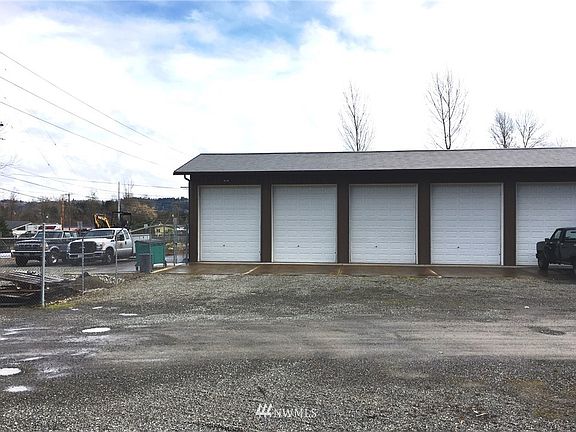 4th image of 4104 E Pioneer Avenue