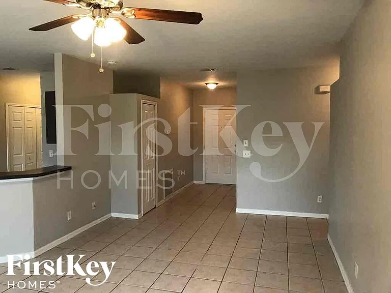 8235 Mossborger Ave — Photo 2