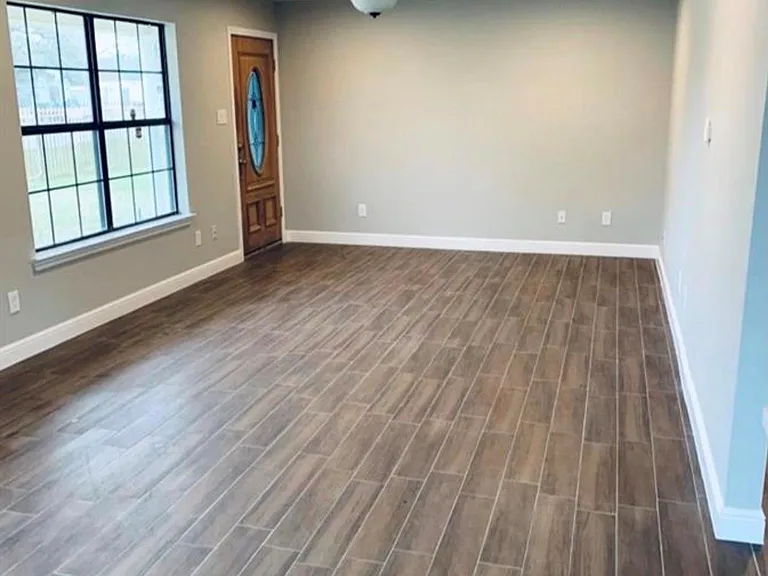 7604 Kingsley St — Photo 2