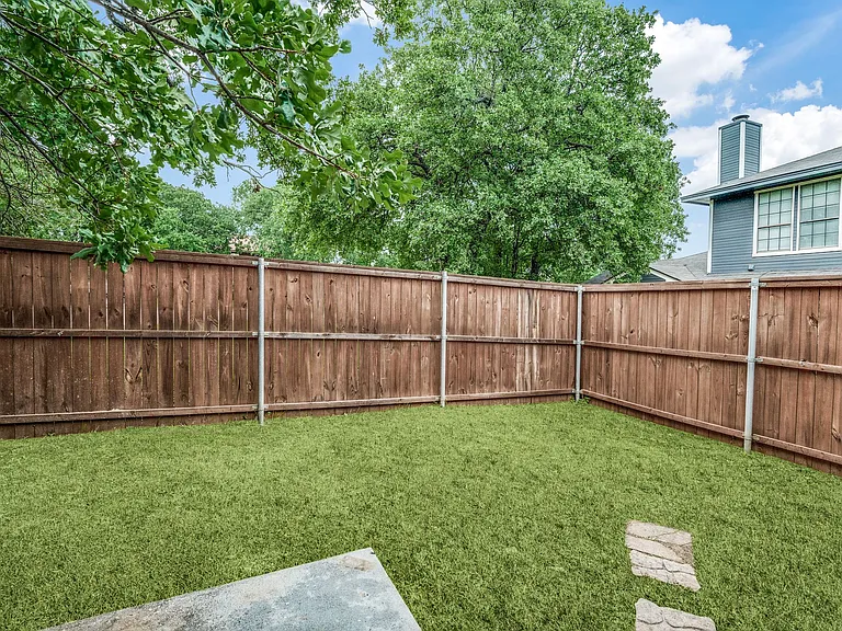 117 Peachtree Court — Photo 12