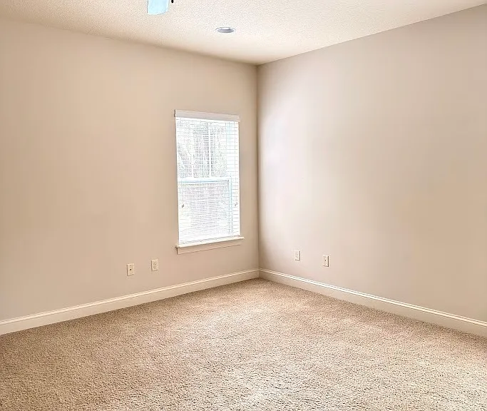708 Osborne St #206 — Photo 13