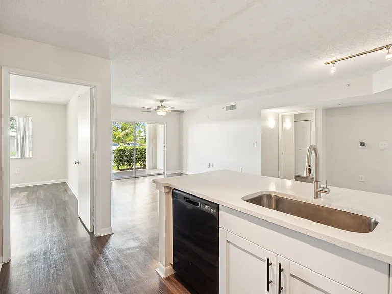 Coquina Cove Apartments — Photo 66