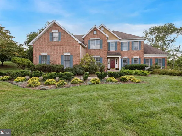 671 Casey Ln, West Chester, PA 19382