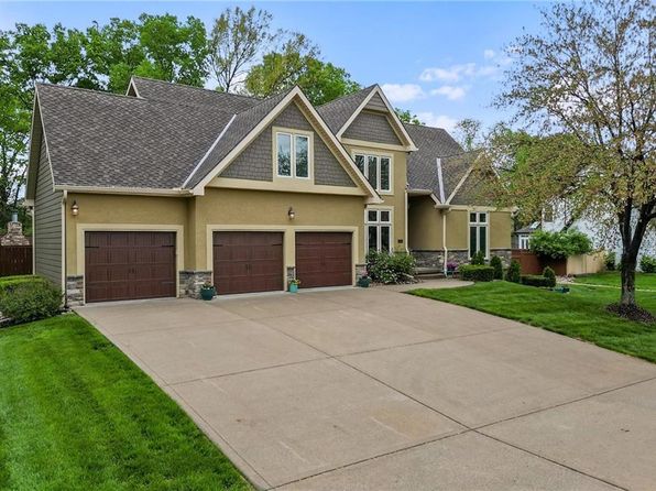 216 Shawna Dr, Kearney, MO 64060