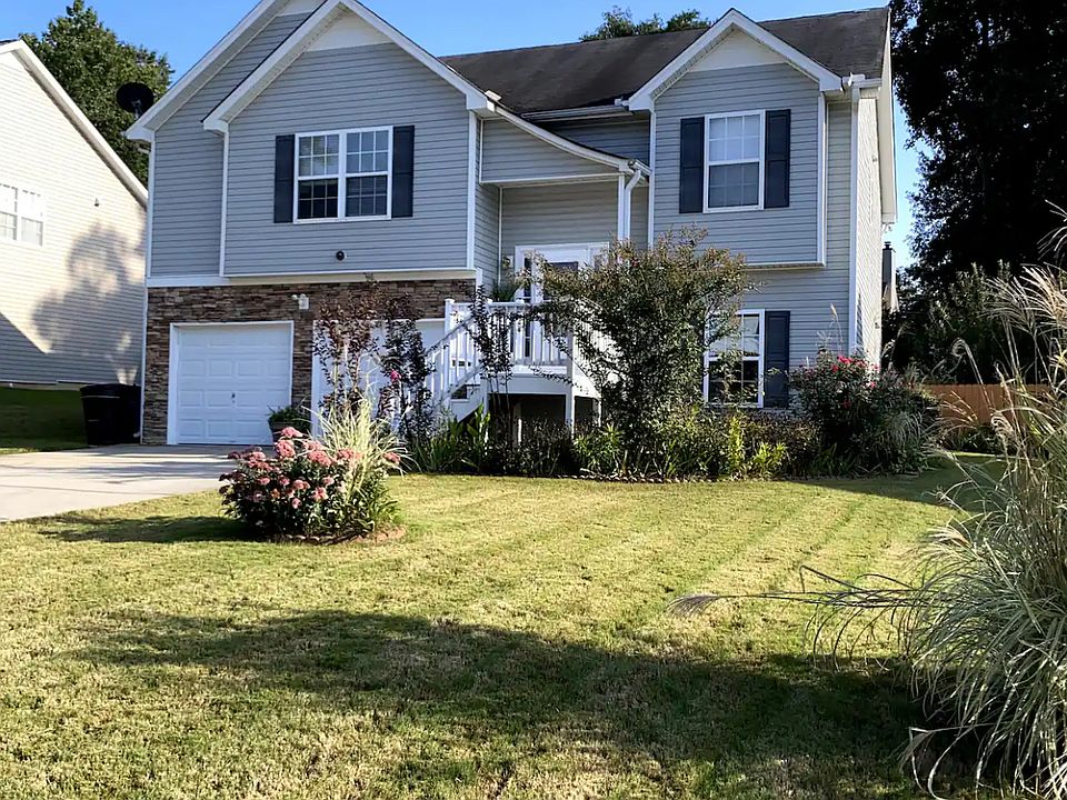 1st image of 8450 Brook Lake Ln #1