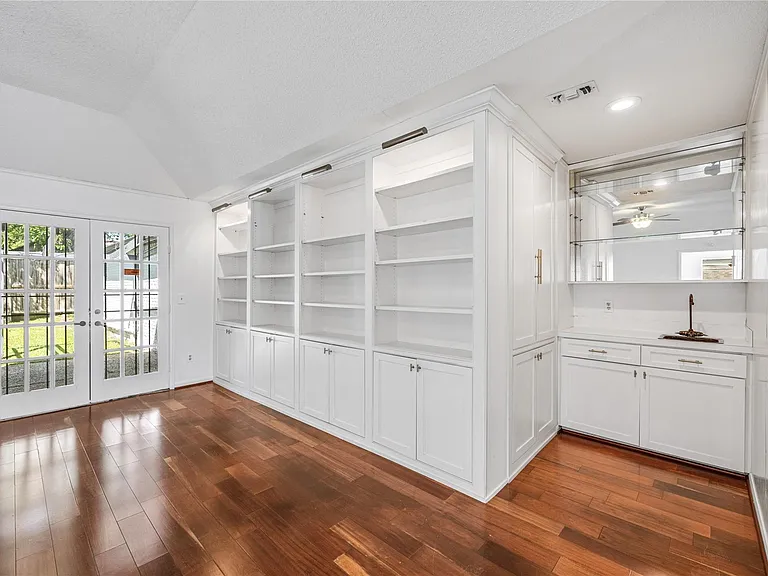 11906 Pepperdine Ln — Photo 7