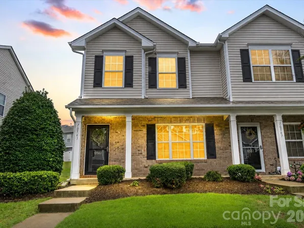 10563 Stoneacre Ct, Pineville, NC 28134