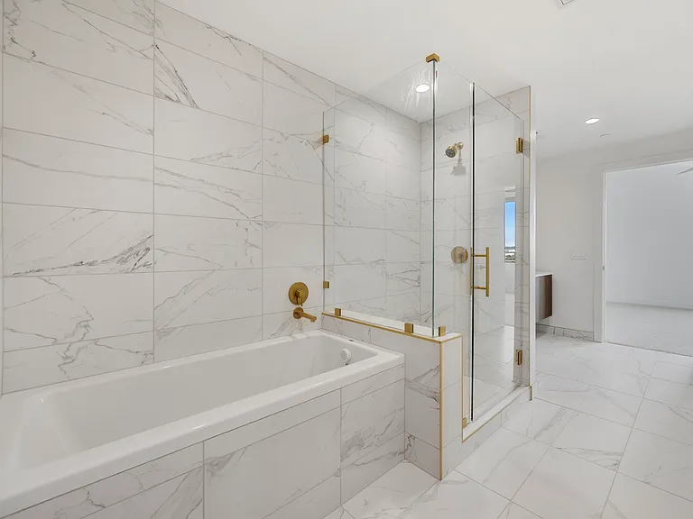 Soaking tub and shower