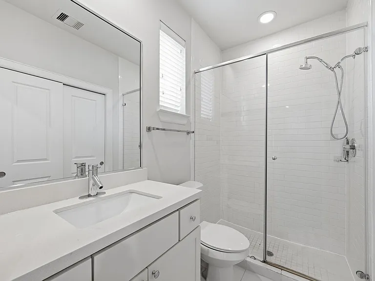 1225 Bonner St — Photo 6