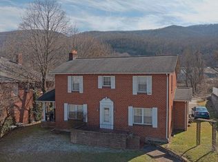 1109 Park Ave SW, Norton, VA 24273