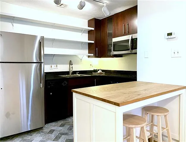 420 Metairie Hammond Hwy #105 — Photo 4