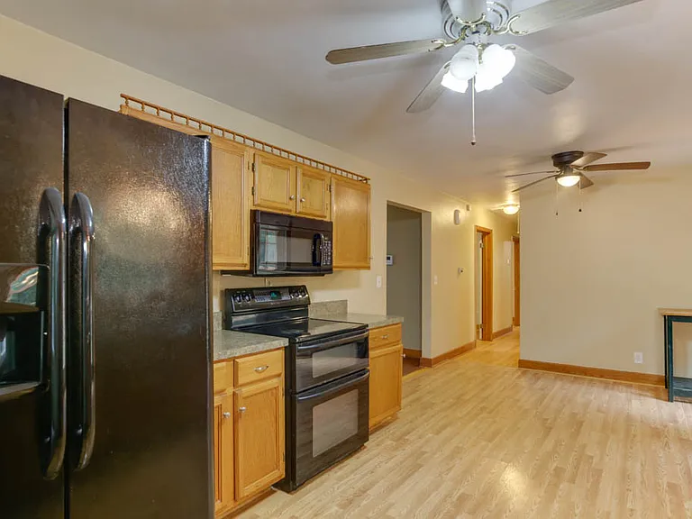 128 Mann Dr — Photo 15