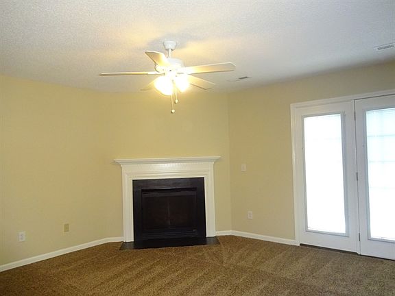 4th image of 506 Westbury Way