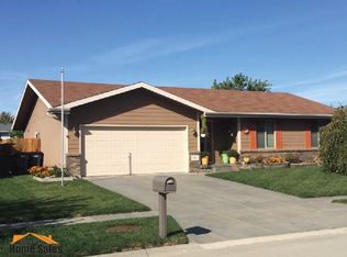 1923 SW 25th St, Lincoln, NE 68522