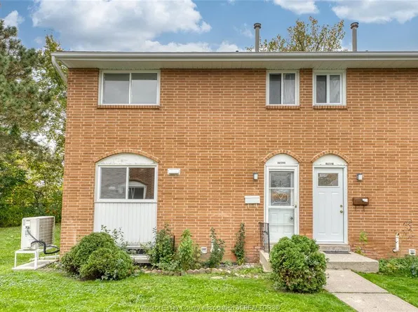 7863 Hawthorne Dr #50, Windsor, ON N8T 3B5