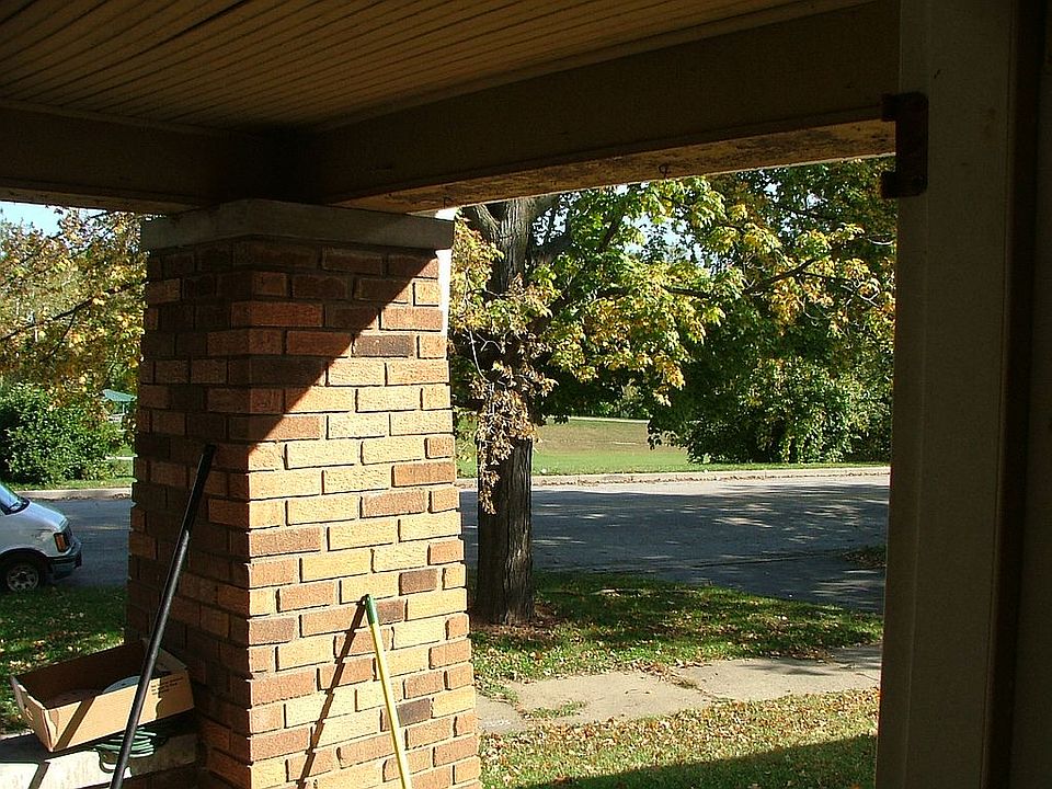 2nd image of 3070 Brookside Pkwy