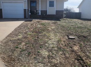 1115 E 7th St, Douglass, KS 67039