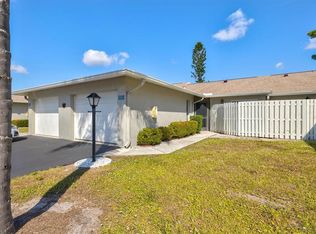 608 Pinebrook Cres #8, Venice, FL 34285