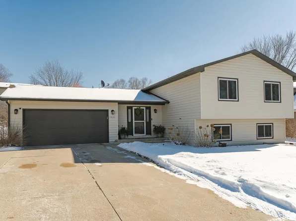 5830 44th Ave NW, Rochester, MN 55901