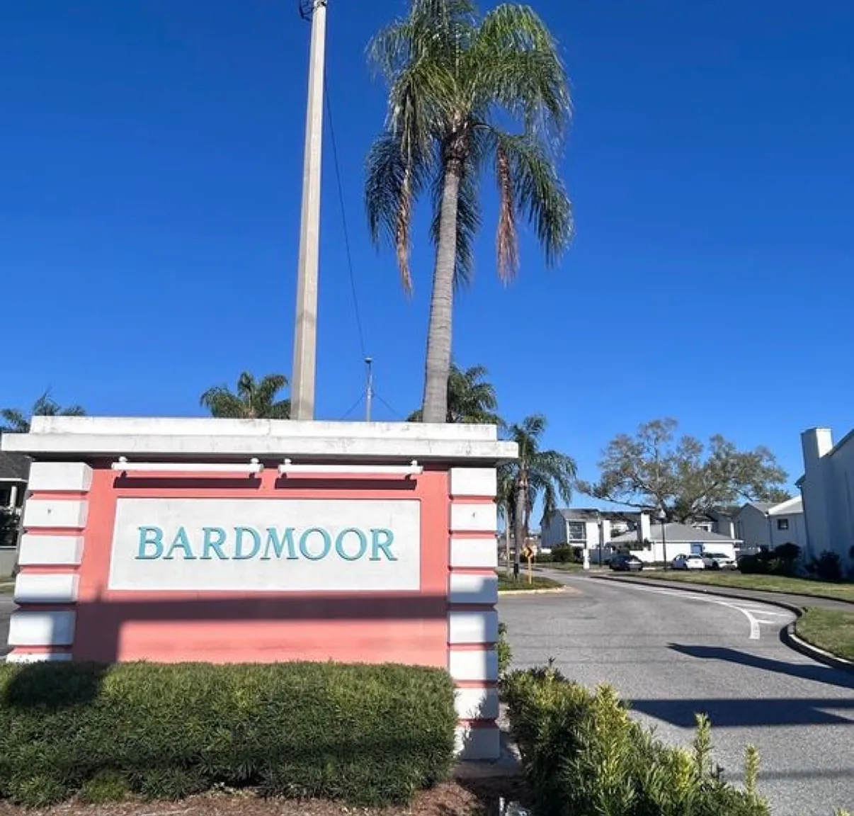 Rent Now in Seminole (FL) Elegant Condo in Bardmoor! — Photo 1