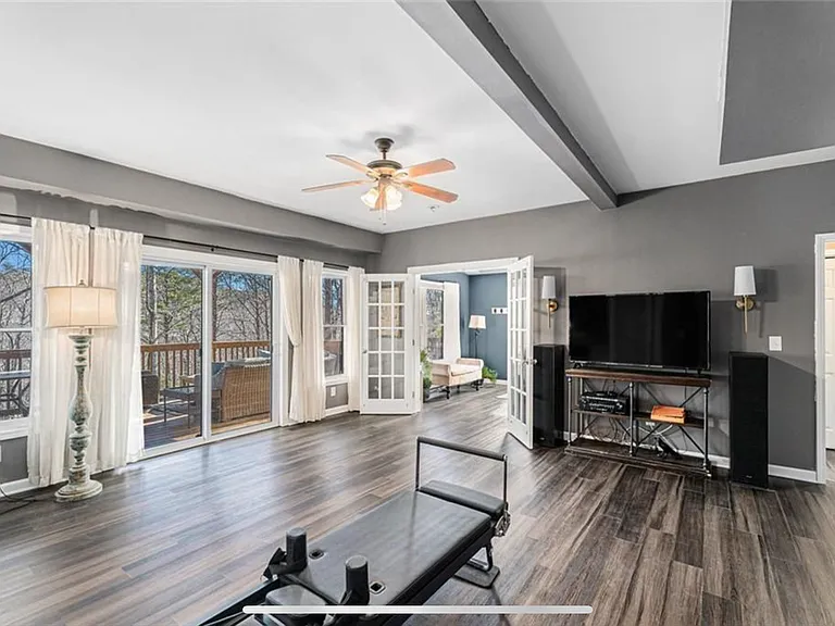 230 White Eagle Dr #2 — Photo 4