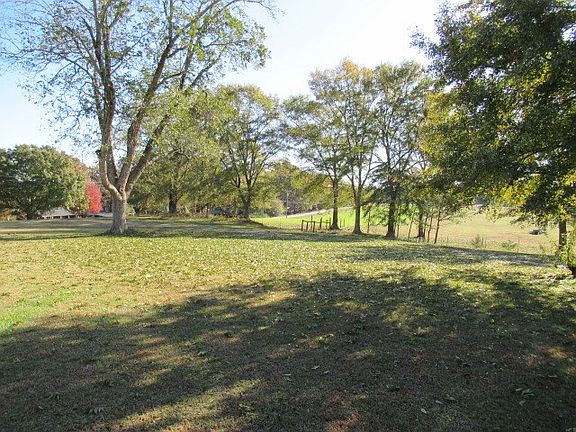 4th image of 2724 N Highway 27