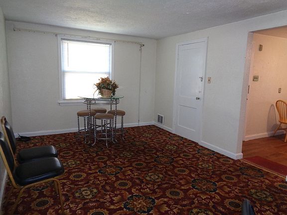 4th image of 314 Tremont Ave Floor 1
