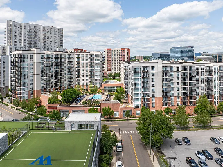 Postmark Apartments — Photo 16