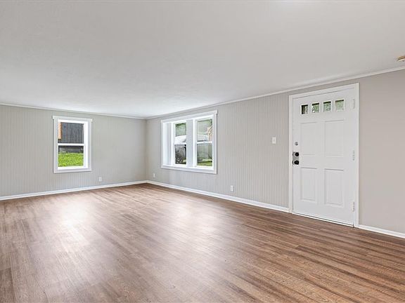 5th image of 705 Yoeke St