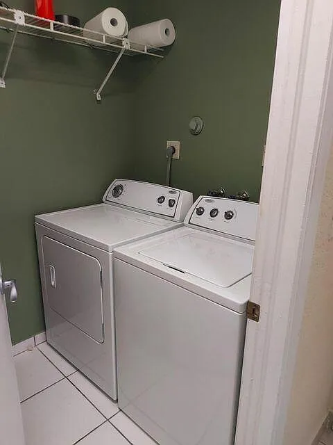 2 bed, 2.0 bath, 1339 sqft, $2,400 — Photo 4