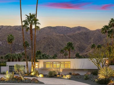 1067 Abrigo Rd, Palm Springs, CA, 92262