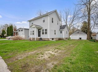 547 E Jackson St, Ripon, WI 54971