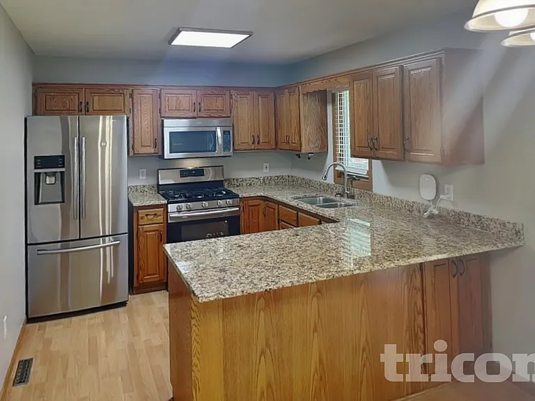 13784 Yosemite Ave S — Photo 7