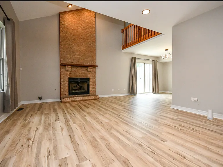 121 Cammeron Ct — Photo 8
