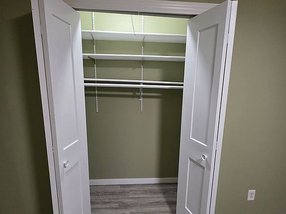 3rd image of 2318 Hackberry Ct