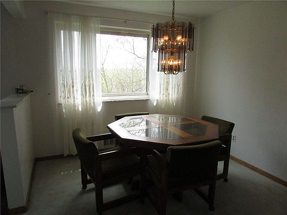 5th image of 14244 Roberta Dr N