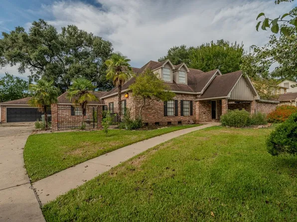 2440 Hazel St, Beaumont, TX 77702