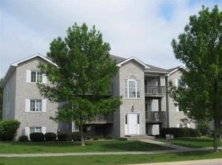2864 Coral Ct APT 303, Coralville, IA 52241